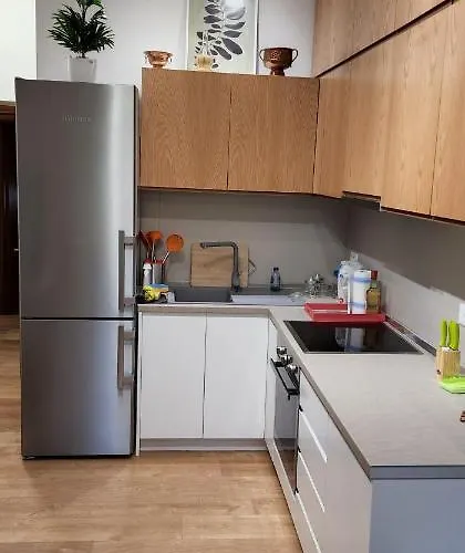 Like Shallvaret Centre *