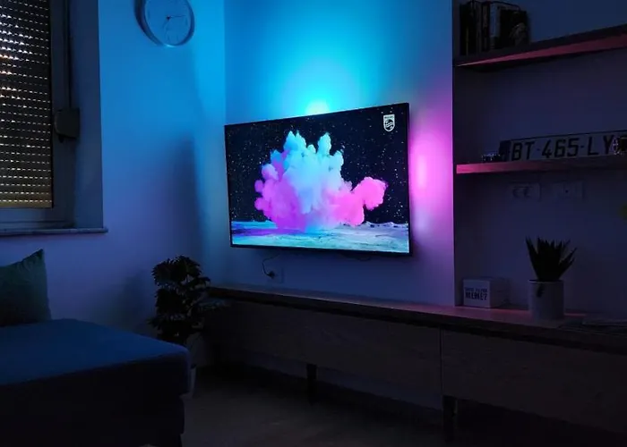 Like Shallvaret Centre * Tirana