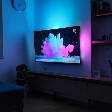 Like Shallvaret Centre * ティラナ