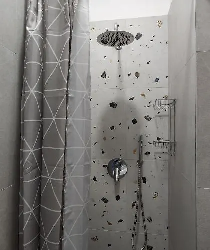 Apartman Like Shallvaret Centre Tirana